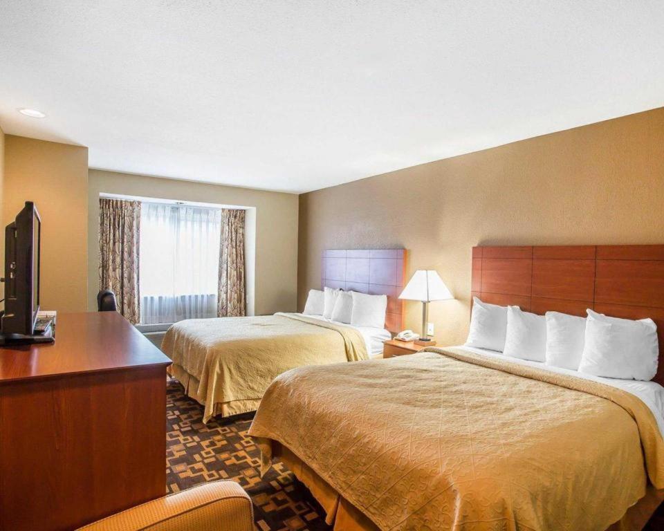 Quality Inn & Suites Маунт-Джулиет Экстерьер фото