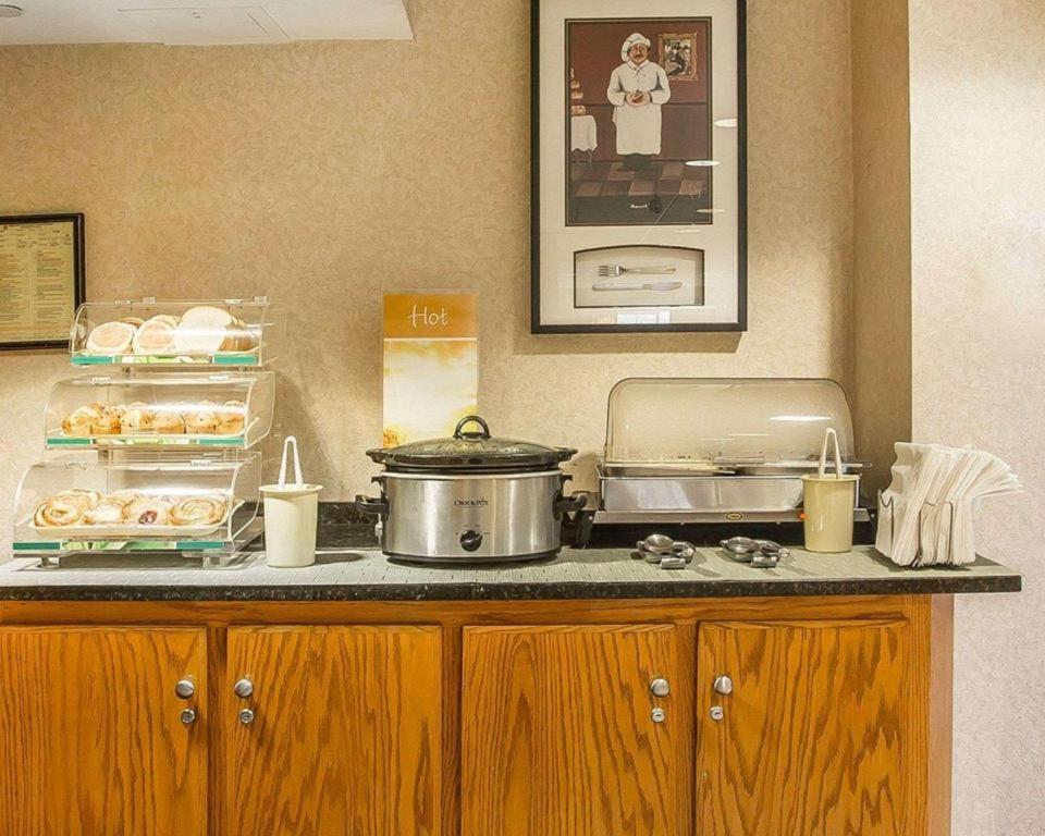 Quality Inn & Suites Маунт-Джулиет Экстерьер фото