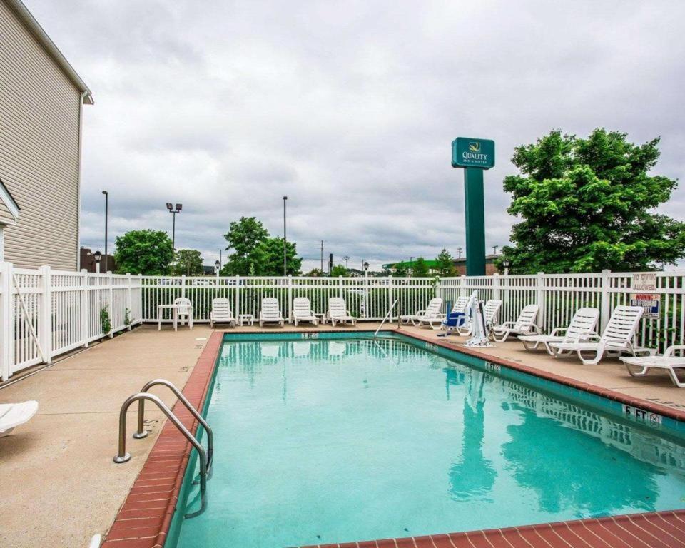Quality Inn & Suites Маунт-Джулиет Экстерьер фото