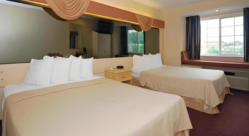 Quality Inn & Suites Маунт-Джулиет Экстерьер фото